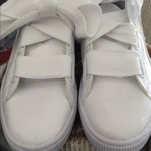 Beautiful PUMA fashion sneakers!!